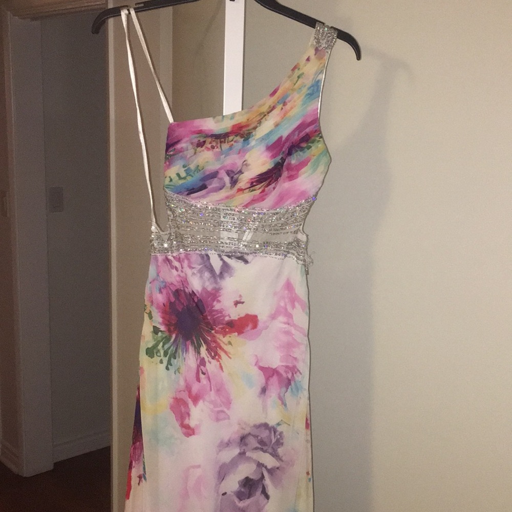Long one shoulder dress. Prom dress